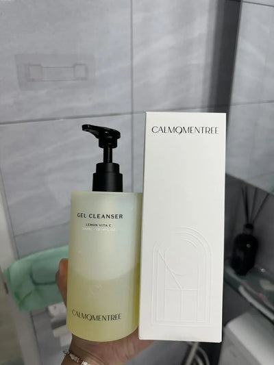 Lemon Vita C Gel Cleanser in use