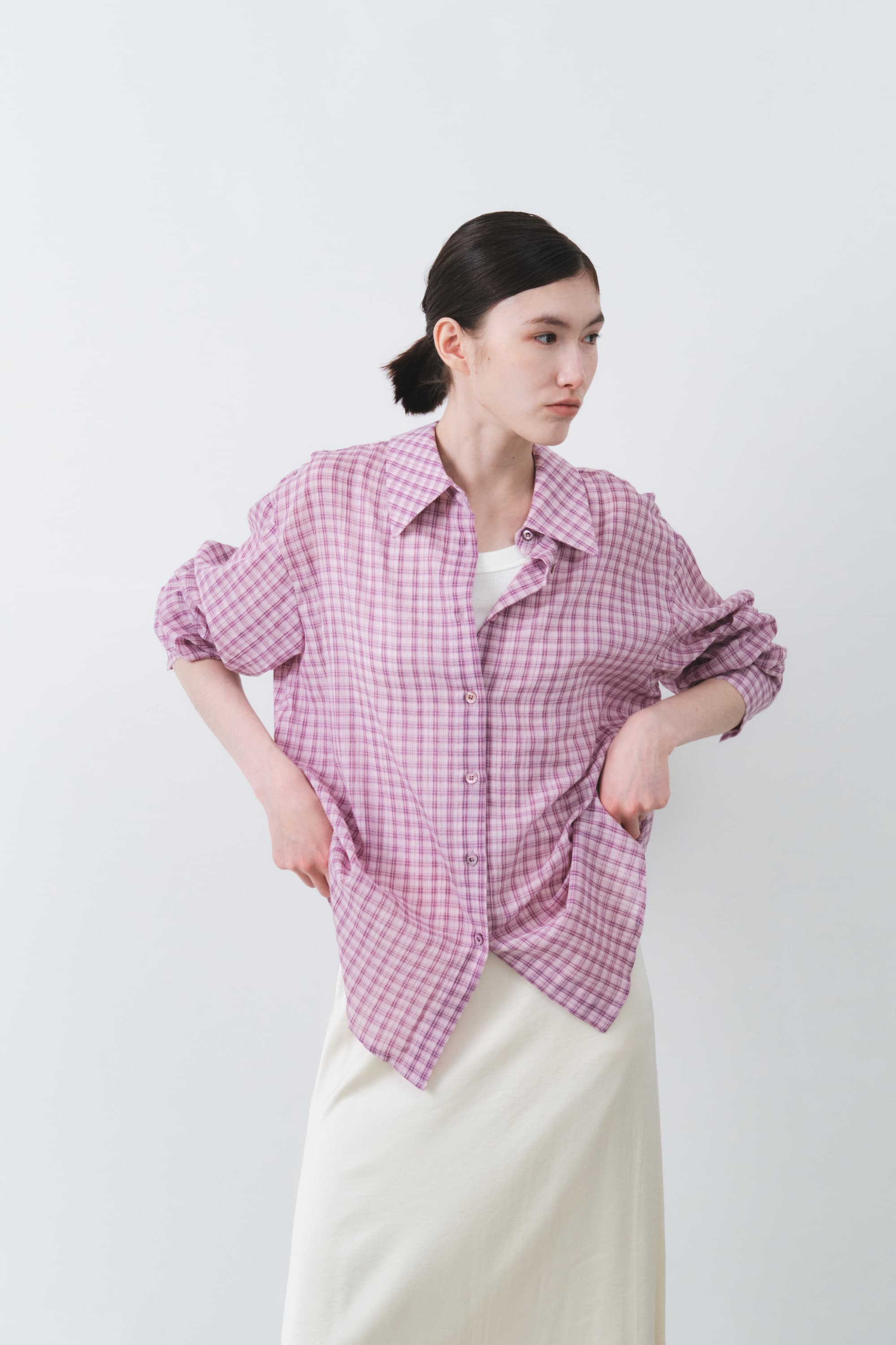 BACK BORDER SHIRT ピンク BORDERS at Balcony Check Oversized Open Back Shirt | ET DEMAIN – OOAHAN