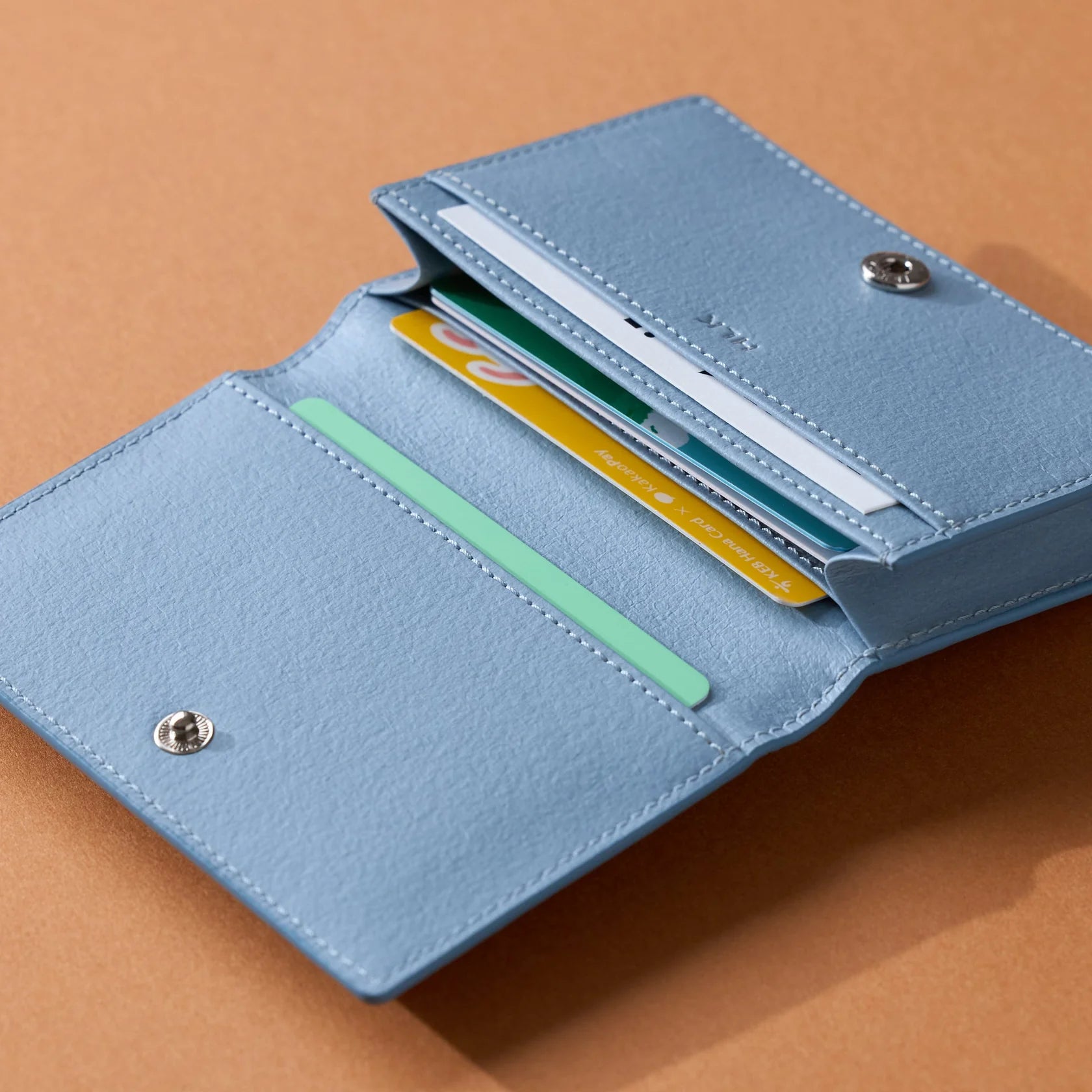 Bandal Card Holder