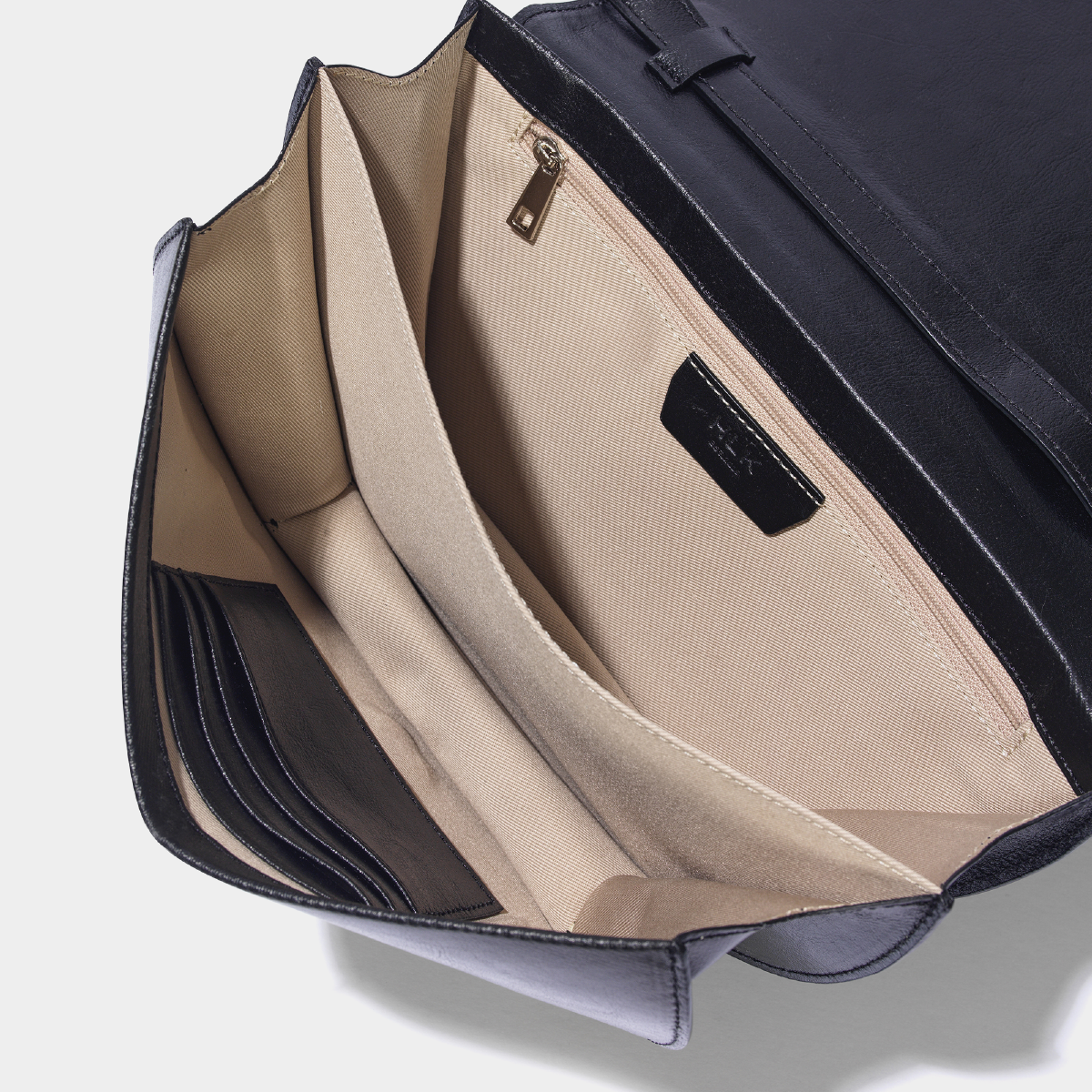 Bandal Shoulder Bag