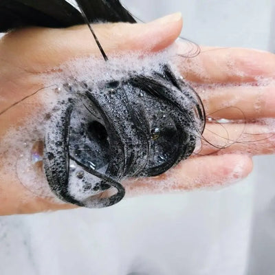 Thermal Ceramide Shampoo in use