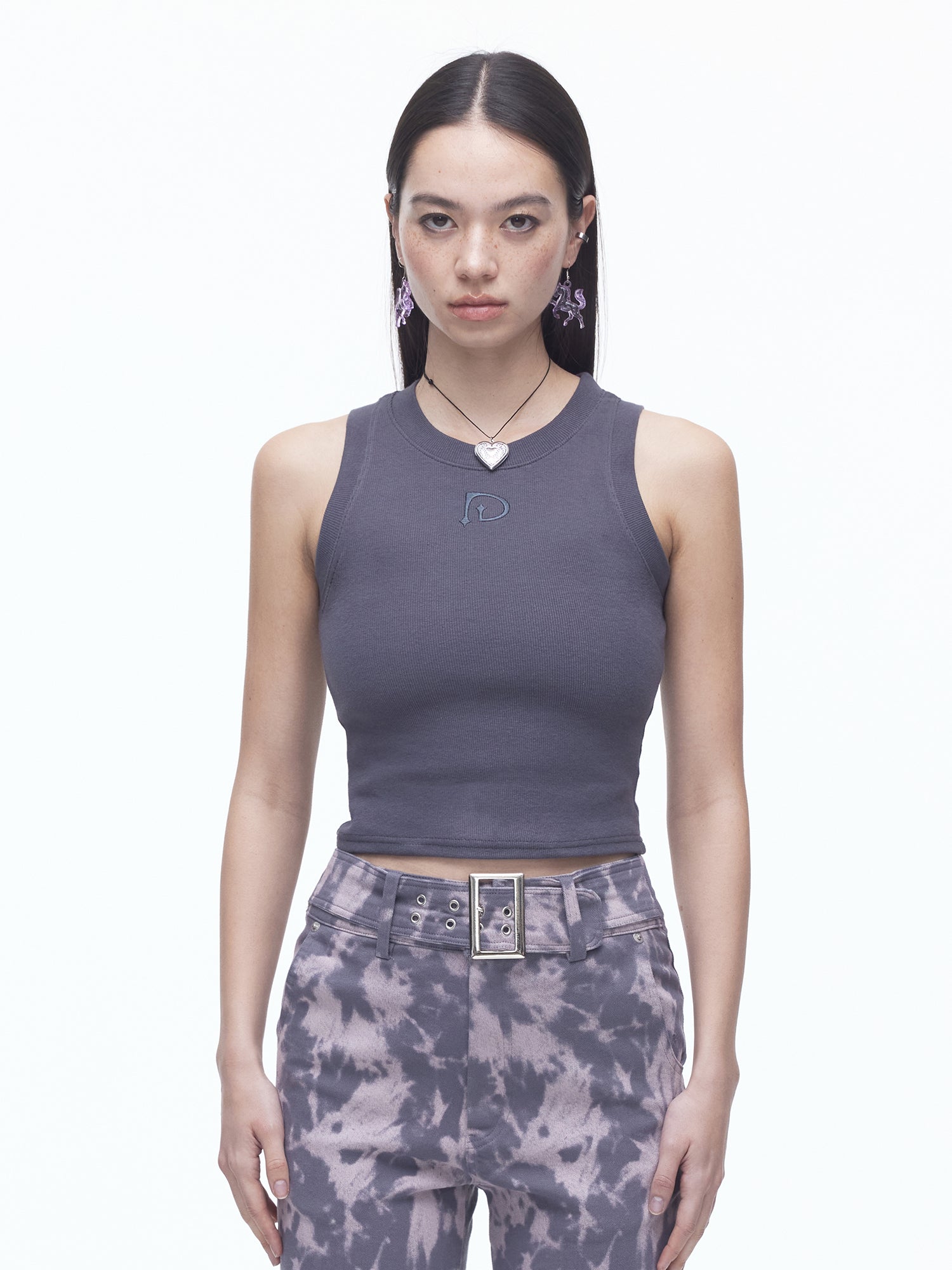 Embroidery Sleeveless Top