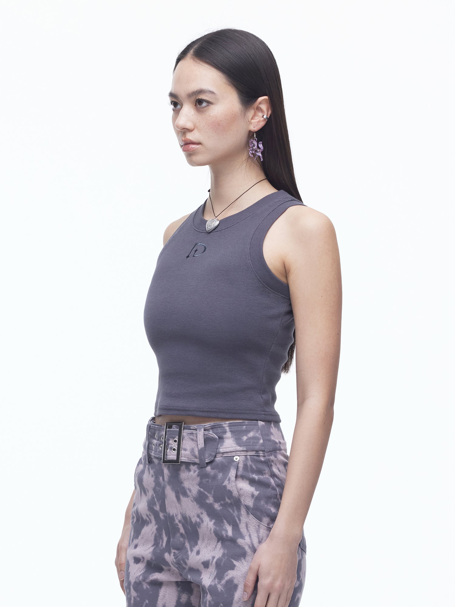 Embroidery Sleeveless Top