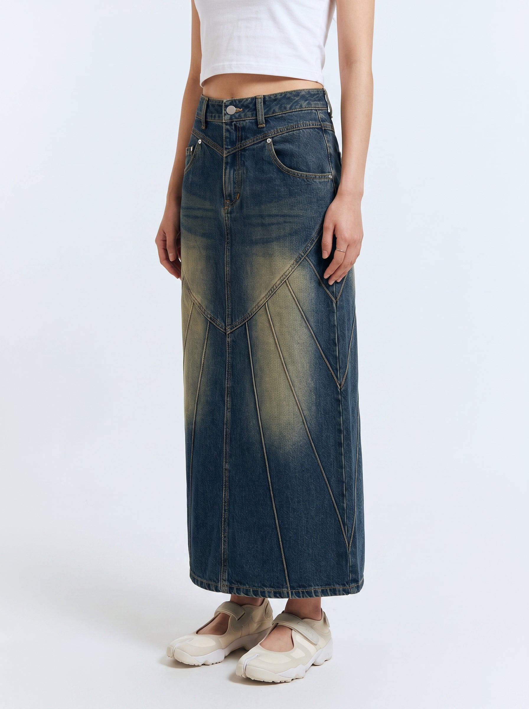 Piping Heart Denim Skirt
