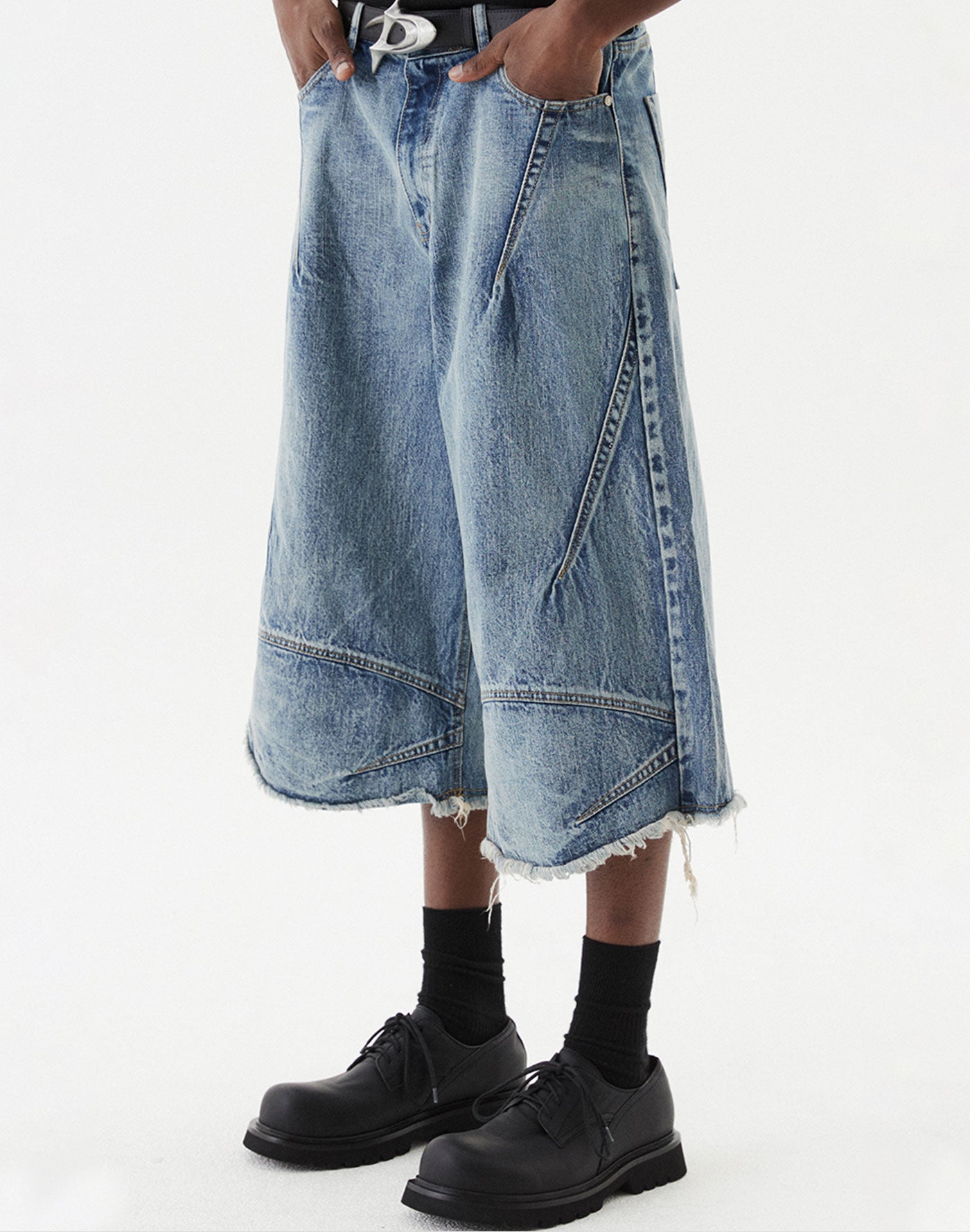 Multi Dart Bermuda Denim Pants