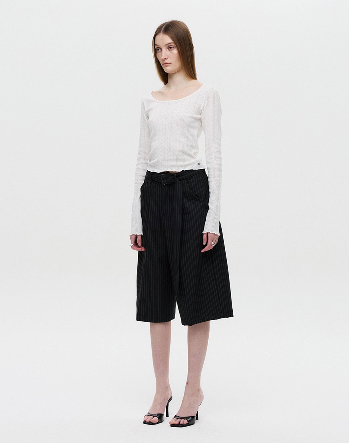 Airy U-Neck Long Sleeve