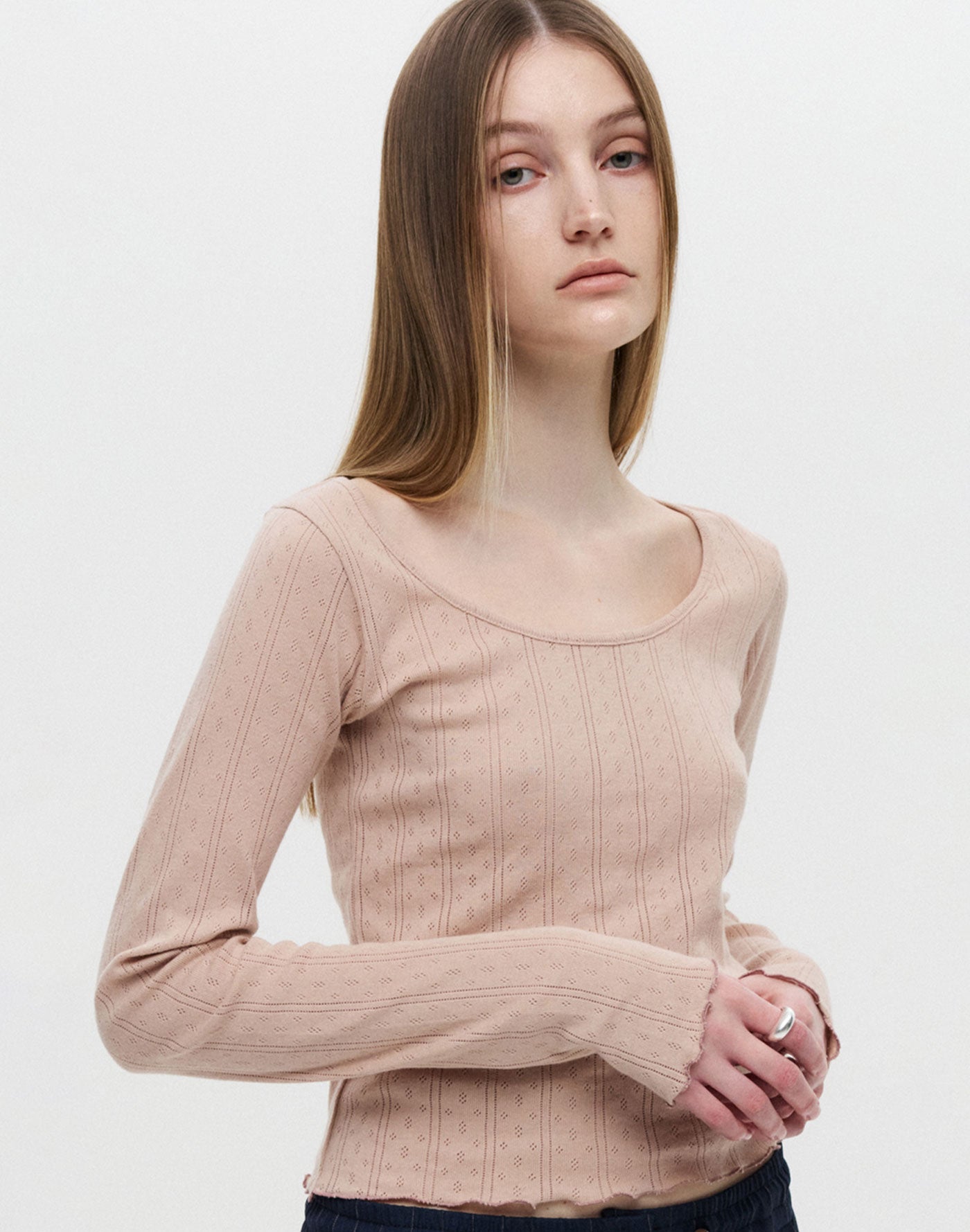 Airy U-Neck Long Sleeve