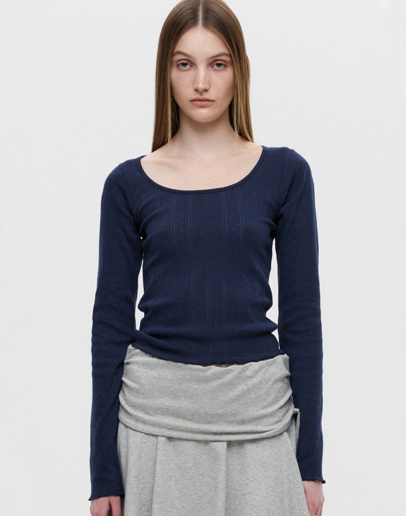 Airy U-Neck Long Sleeve