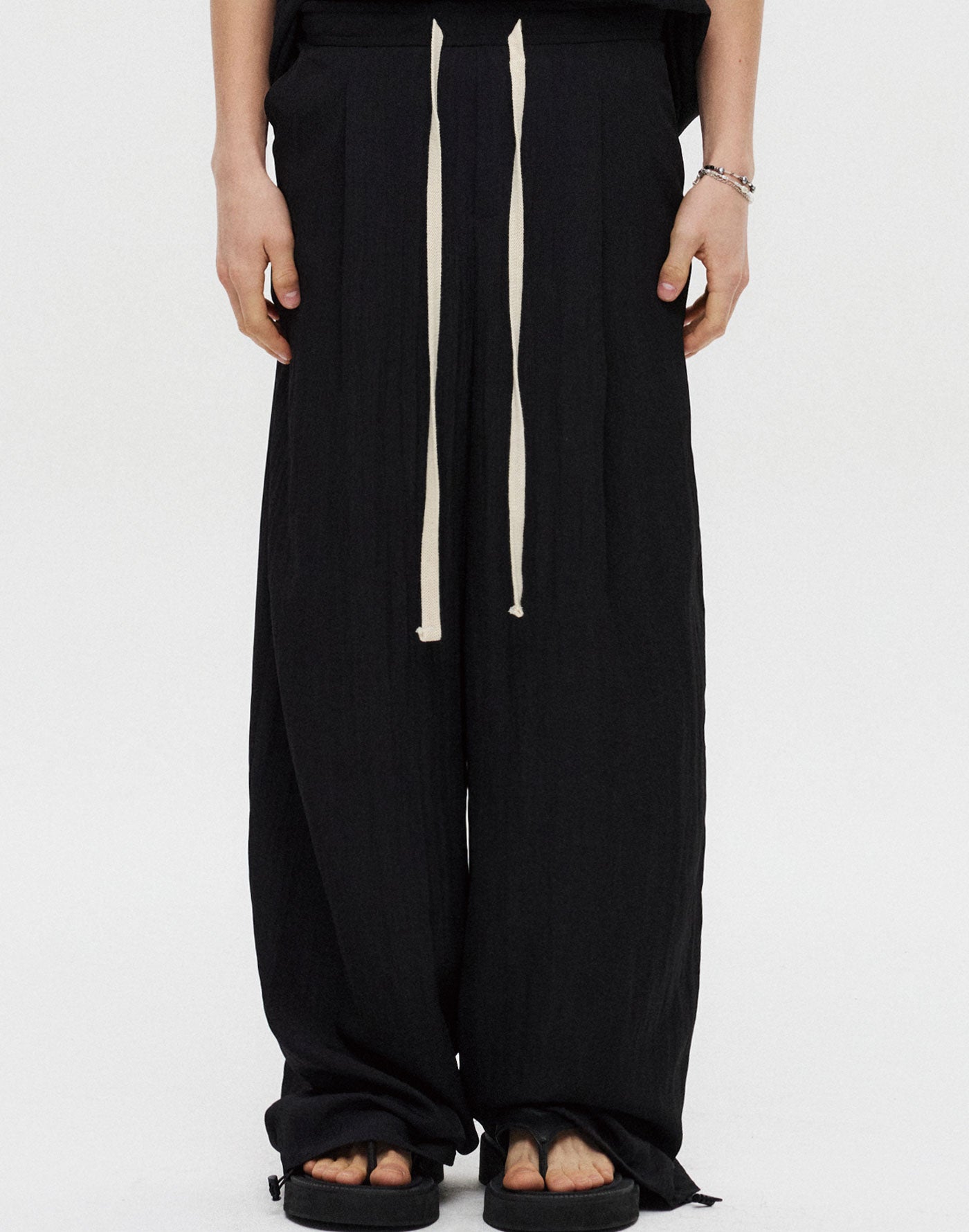 Summer One-Tuck Wide Pants