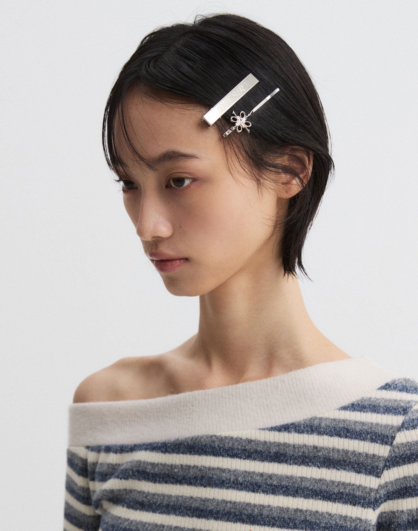 Signature hair pin - 2set