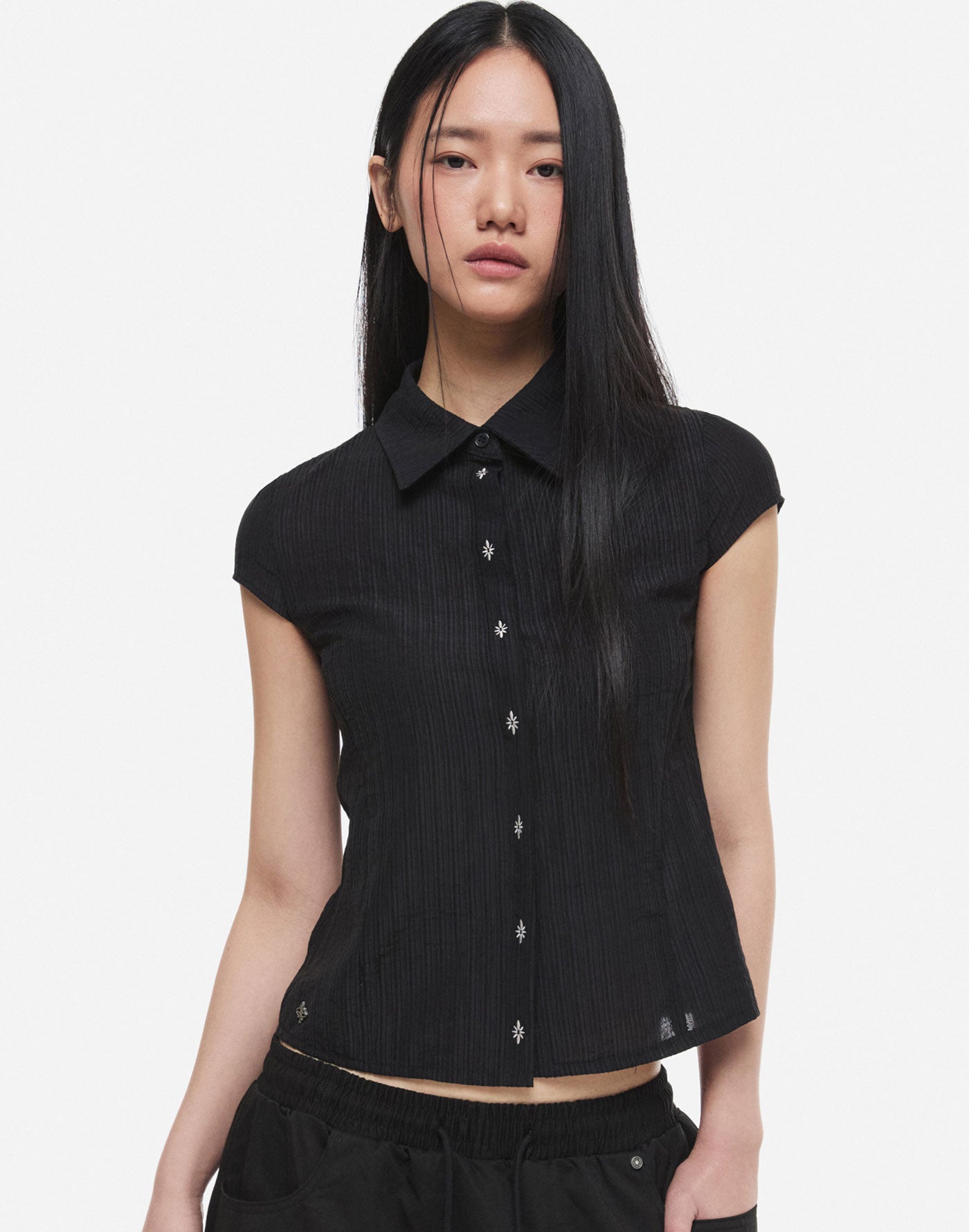 Flower Embroidered Slim Blouse