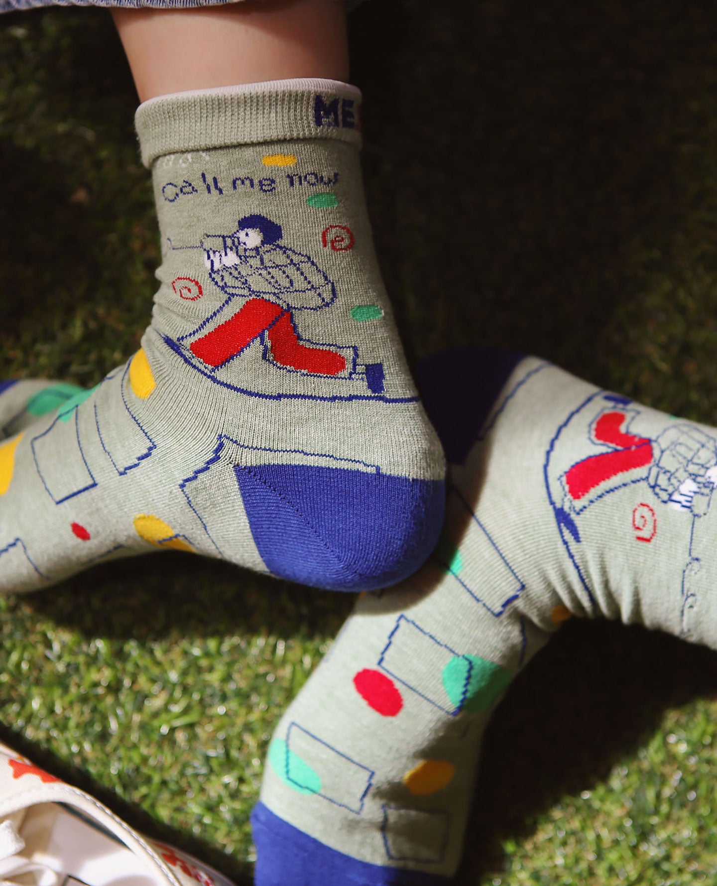 Call Me Now Illust Women's Socks