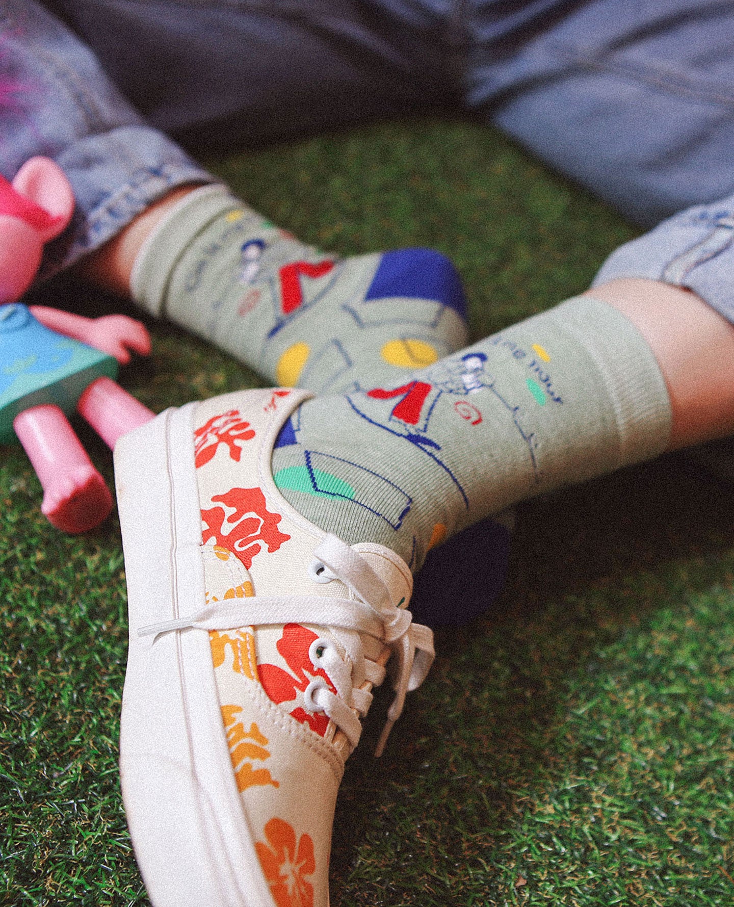 Call Me Now Illust Women's Socks