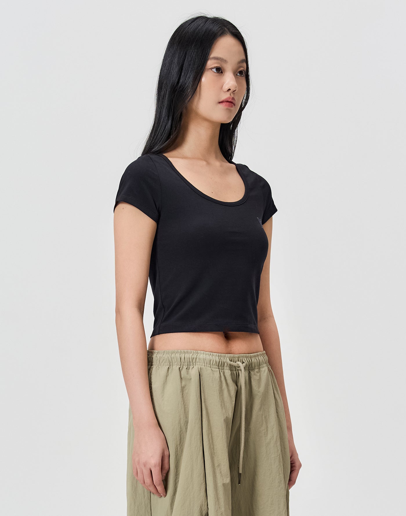 Signature U-Neck T-Shirts
