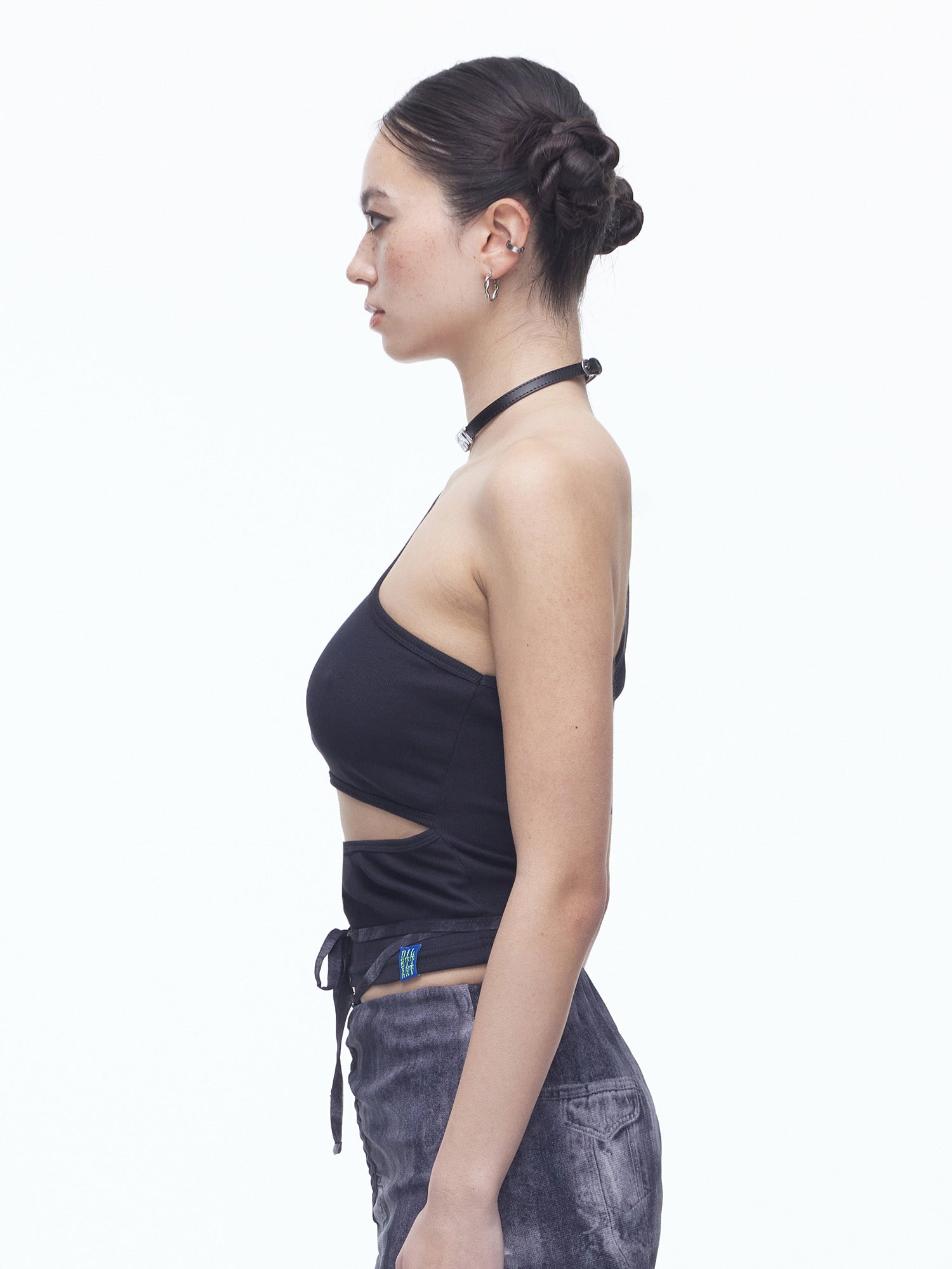 Unbalance Cut-Out Sleeveless Top
